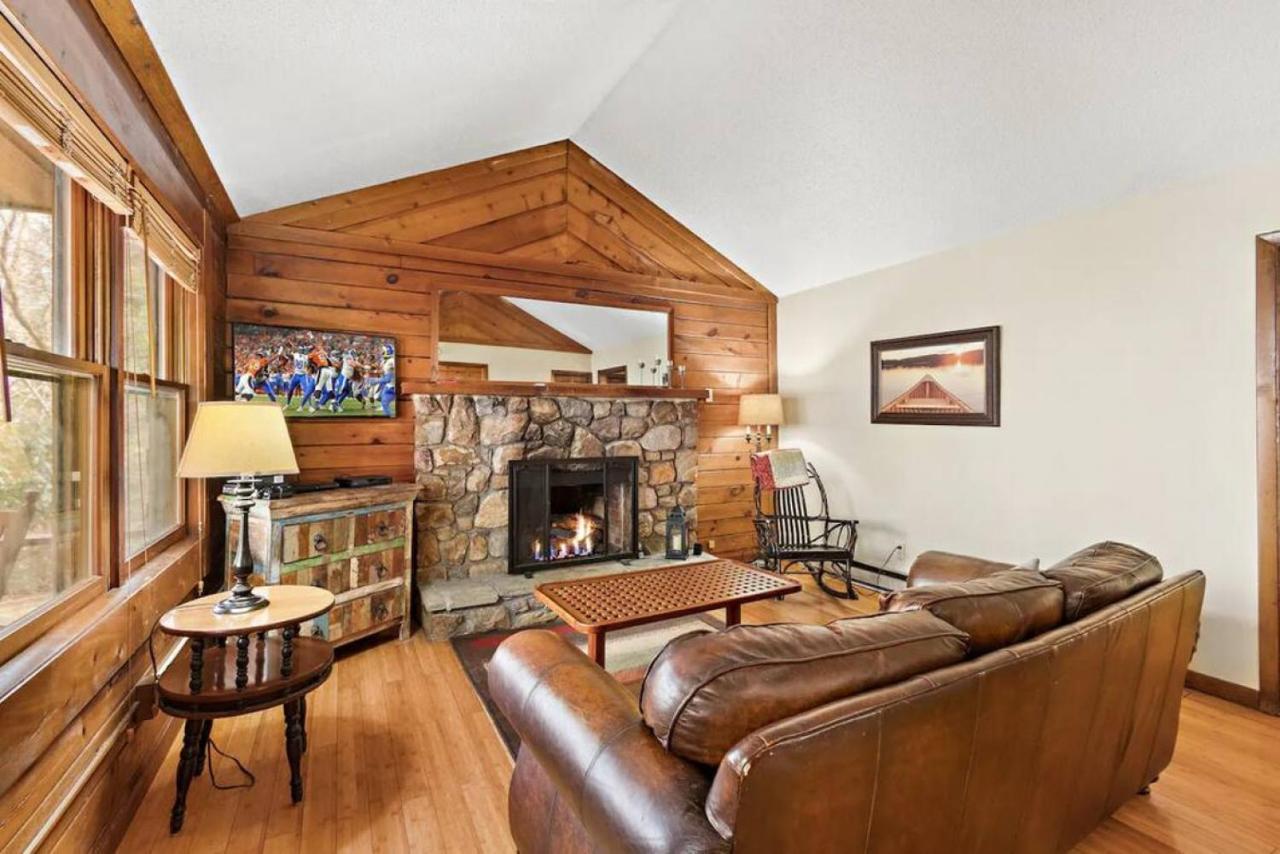 Picturesque Riverside Cabin With Fireplace And Porch Blowing Rock Exteriör bild